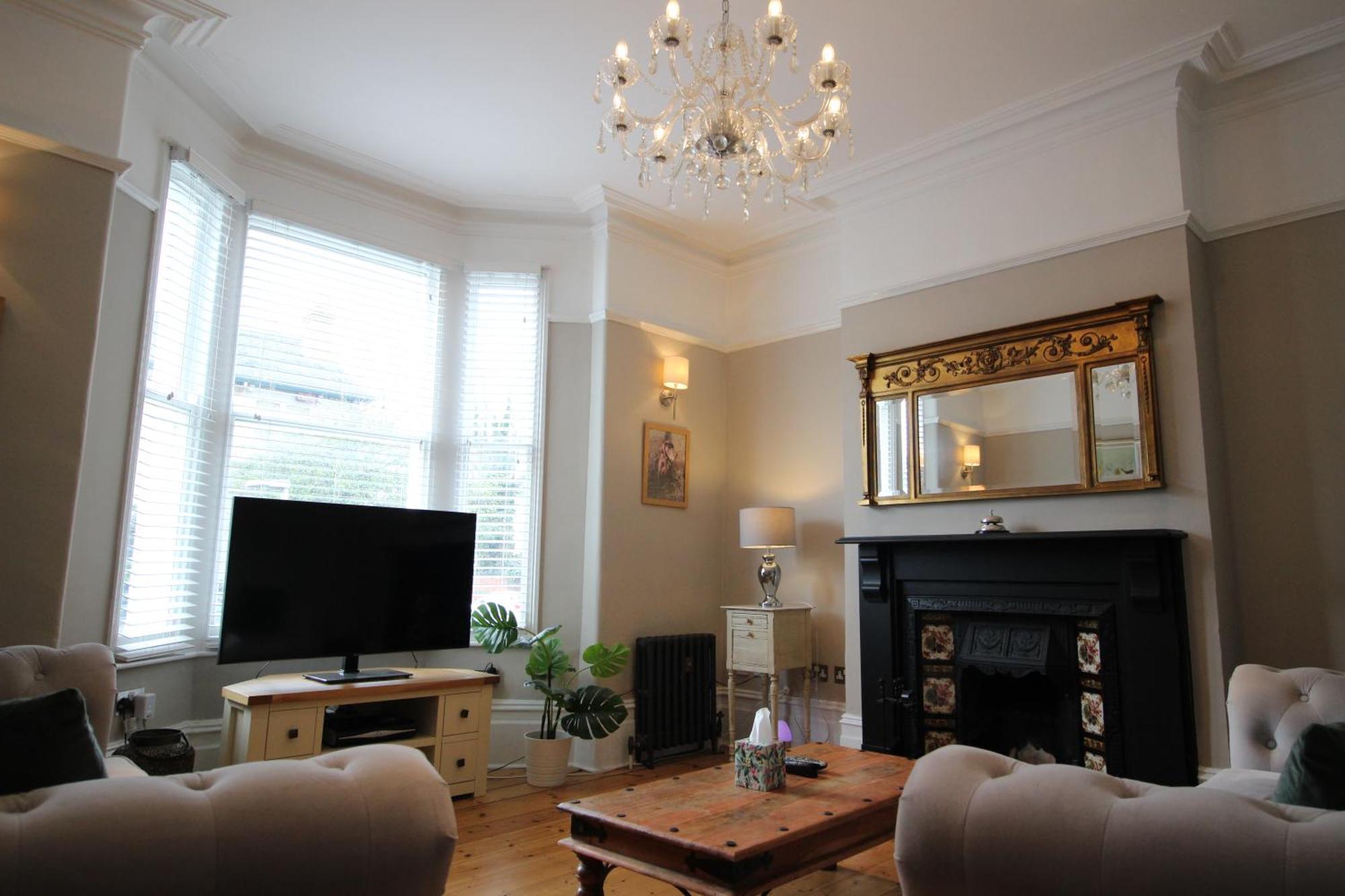 Orwell Villa Elegant Period 5 Bed Close To Town Sleeps 15 Cheltenham Exterior photo